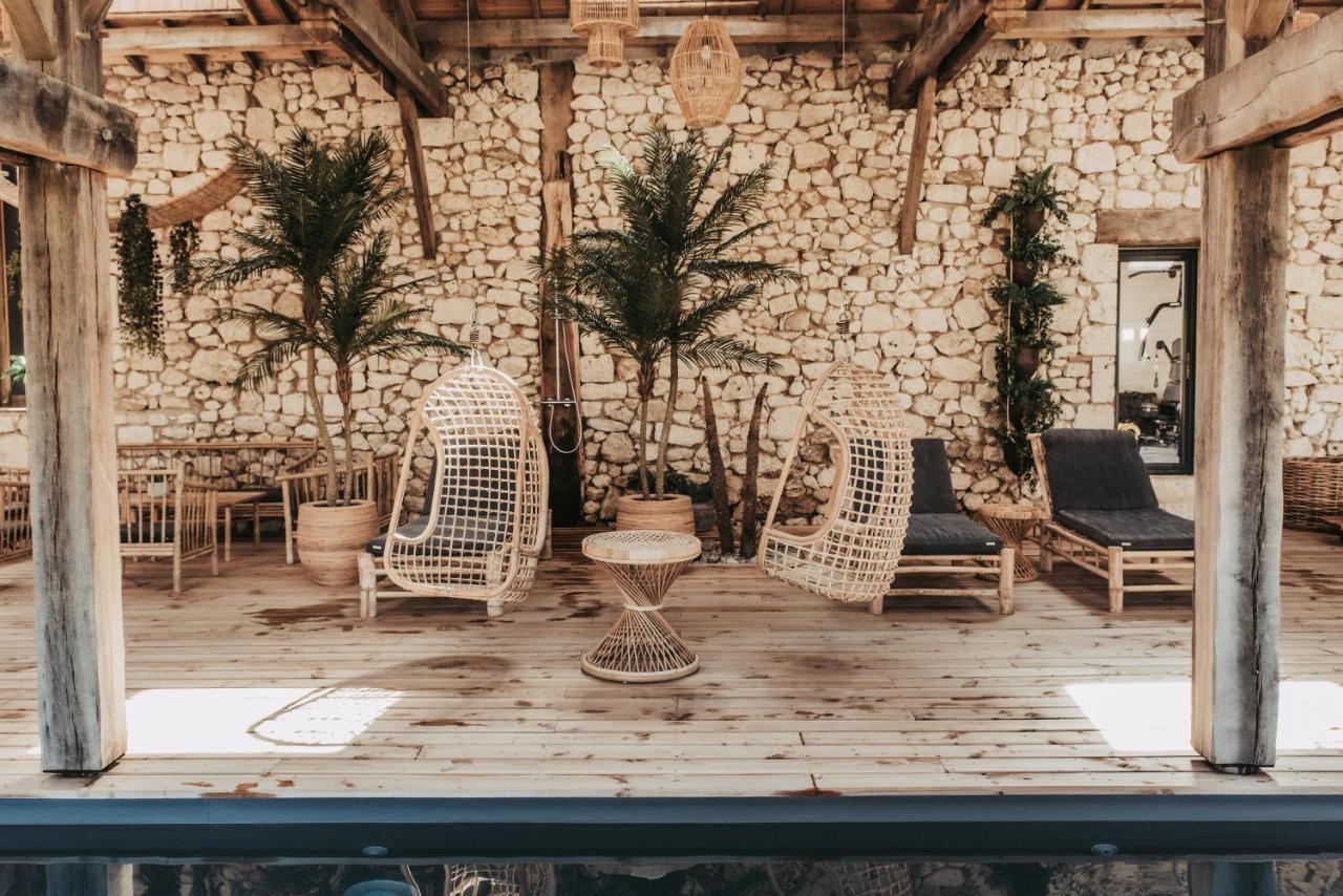Clos Des Charmes Bed & Breakfast Sainte-Sabine-Born Bagian luar foto